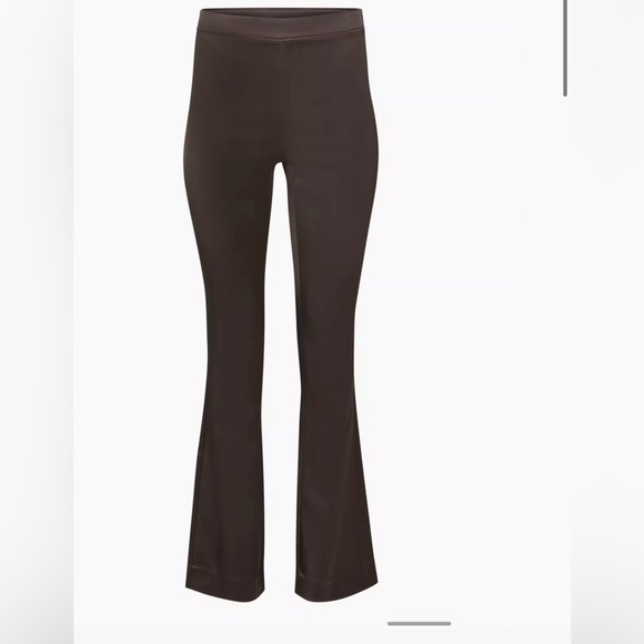 NEW WITH TAGS BABATON (BY ARITZIA) SUNDANCE PANT - Picture 5 of 13